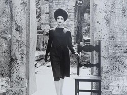 Mantan Model yang Dulu Sukses Kini Ditemukan di Panti Jompo