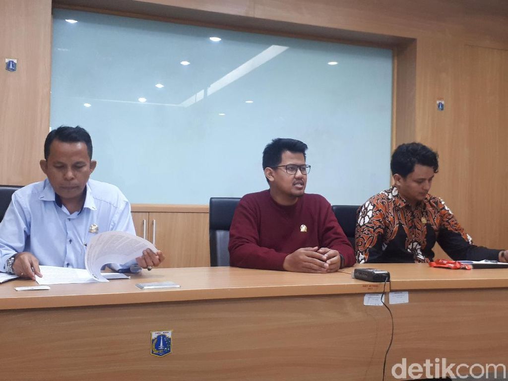 Gelar Konferensi Pers, PSI: APBD DKI 2020 Terancam Defisit Rp 10,7 T Gelar Konferensi Pers, PSI: APBD DKI 2020 Terancam Defisit Rp 10,7 T
