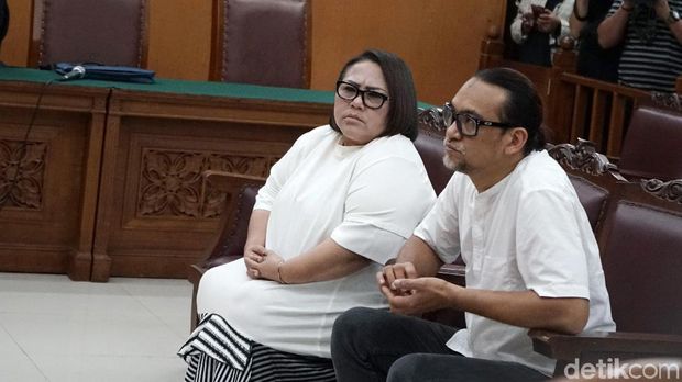 Nunung dan suaminya