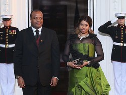 Punya 15 Istri dan 23 Anak, Raja Afrika Ini Pesan Ratusan Mobil Mewah