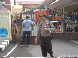 Video Suasana Pascaledakan di Polrestabes Medan