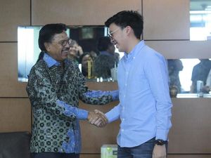 Co-CEO Gojek Sowan ke Menkominfo Co-CEO Gojek Sowan ke Menkominfo