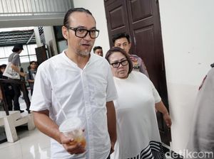 Nunung Optimis Diberi Vonis Ringan pada Sidang Putusan Selanjutnya Nunung Optimis Diberi Vonis Ringan pada Sidang Putusan Selanjutnya