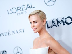 Charlize Theron Alami Pelecehan Seksual Tak Cuma Sekali