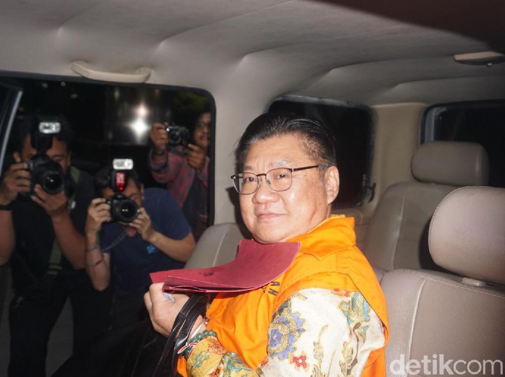 Komisaris PT WAE Tersangka Pajak Dealer Jaguar-Bentley Segera Disidang Komisaris PT WAE Tersangka Pajak Dealer Jaguar-Bentley Segera Disidang