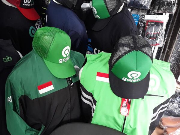 Atribut Ojol Dijual Bebas, Ini Bukti Penampakannya