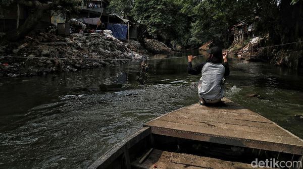 Normalisasi Sungai Ciliwung Terkendala Pembebasan Lahan