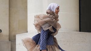 Kenalan dengan Rawdah Mohamed, Model Hijab Nyentrik dari Somalia