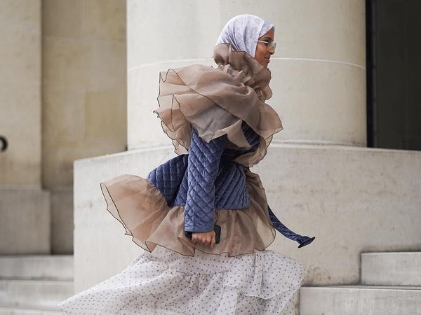 Kenalan dengan Rawdah Mohamed, Model Hijab Nyentrik dari Somalia