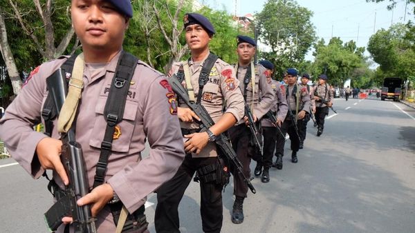 Usai Bom Bunuh Diri, Brimob Datangi Mapolrestabes Medan