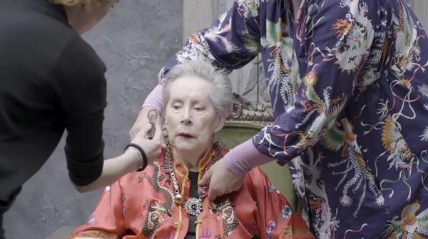 Potret: Mantan Model yang Dulu Sukses Kini Ditemukan di Panti Jompo