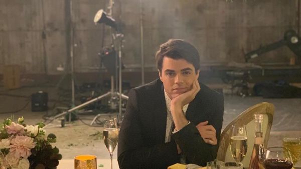 Kulinerannya Reid Ewing, Aktor yang Oplas Agar Mirip Brad Pitt