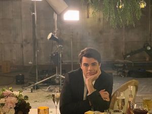 Kulinerannya Reid Ewing, Aktor yang Oplas Agar Mirip Brad Pitt Kulinerannya Reid Ewing, Aktor yang Oplas Agar Mirip Brad Pitt