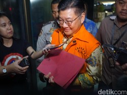 KPK Tahan Komisaris PT WAE Tersangka Kasus Pajak Dealer Jaguar-Bentley