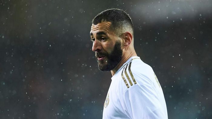 Karim Benzema sudah empat tahun terpinggir dari timnas Prancis (Foto: Juan Manuel Serrano Arce/Getty Images) Karim Benzema sudah empat tahun terpinggir dari timnas Prancis (Foto: Juan Manuel Serrano Arce/Getty Images)