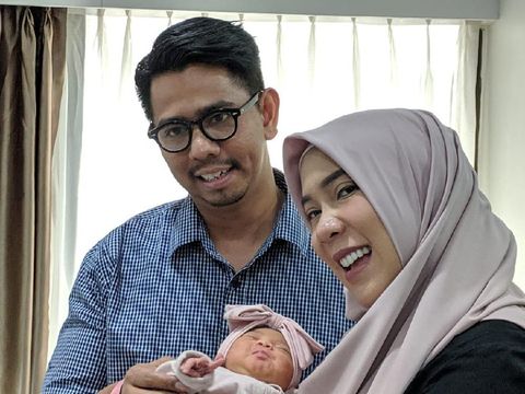 Kaleidoskop: 7 Cerita Melahirkan Public Figure Paling Heboh di 2019