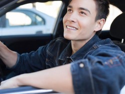 Cihuy, Suku Bunga dan DP Kredit Mobil Akhirnya Turun!