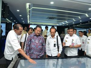 Kunjungi Pusdatin, Wamenhan Trenggono Ingin Big Data Pertahanan Diperkuat