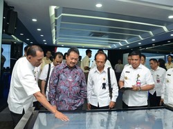Kunjungi Pusdatin, Wamenhan Trenggono Ingin Big Data Pertahanan Diperkuat