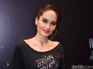 Cinta Laura Mikir 2 Kali Beli Tas Puluhan Juta Rupiah, Ingat Anak Tak Mampu Cinta Laura Mikir 2 Kali Beli Tas Puluhan Juta Rupiah, Ingat Anak Tak Mampu