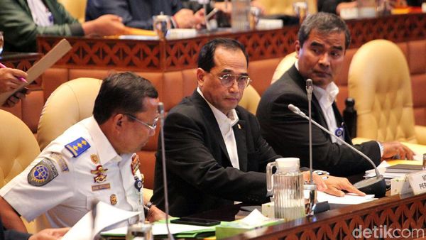 Menhub dan Komisi V DPR Bahas Rencana Transportasi Lima Tahunan
