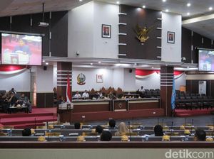 Paripurna DPRD Sulsel, Pimpinan Dewan Absen Dipertanyakan