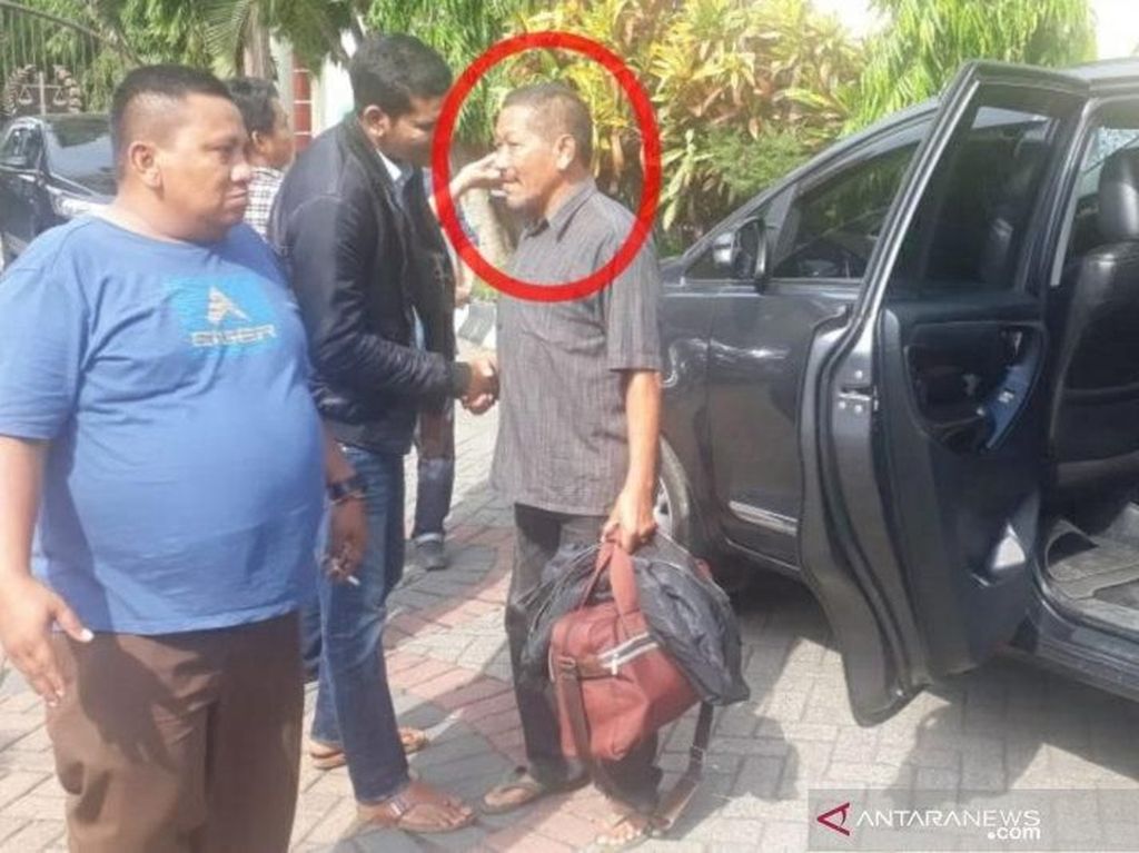 11 Tahun Buron, Koruptor BBM Bersubsidi Dibekuk di Malang 11 Tahun Buron, Koruptor BBM Bersubsidi Dibekuk di Malang
