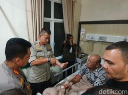 Wakapolda Sumut Besuk Polisi Korban Luka Bom Bunuh Diri Medan