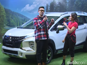 Apa Kata Nicholas Saputra dan Denny Sumargo soal Xpander Cross?