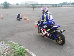 Pengguna Ban Balap Jangan Lupa Kurangi Tekanan Angin di Musim Hujan