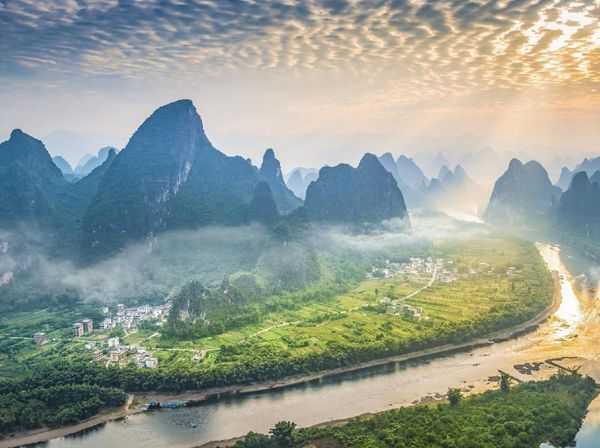 Foto: Sungai Seindah Surga dari Negeri Tirai Bambu