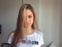 Neymar diketahui sudah lama tak punya pasangan. Dia beberapa bulan lalu putus dengan  kekasih lamanya, Bruna Marquezine (Instagram @noasaaez)