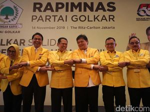 Airlangga Bahas Penyatuan Dua Gerbong Golkar Usai Munas