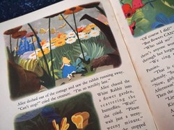 3 Buku Terlarang dalam Sejarah, Nomor 1 Jadi Film Favorit Anak