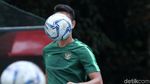 Timnas Indonesia U-23 Gelar Recovery di Lapangan Tenis