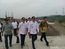 Bima Arya Cek Pembangunan TPST Nambo