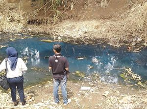 Tercemar! Sungai di Jepara Ini Kadang Jadi Merah, Hijau, dan Biru