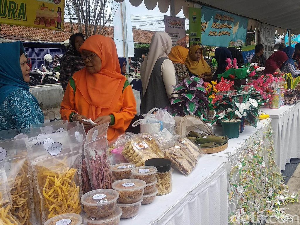 Jaga Stabilitas Harga Jelang Natal, Pemkot Bandung Gelar Bazar Murah Jaga Stabilitas Harga Jelang Natal, Pemkot Bandung Gelar Bazar Murah