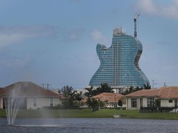Hard Rock Bikin Hotel Berbentuk Gitar Pertama di Dunia