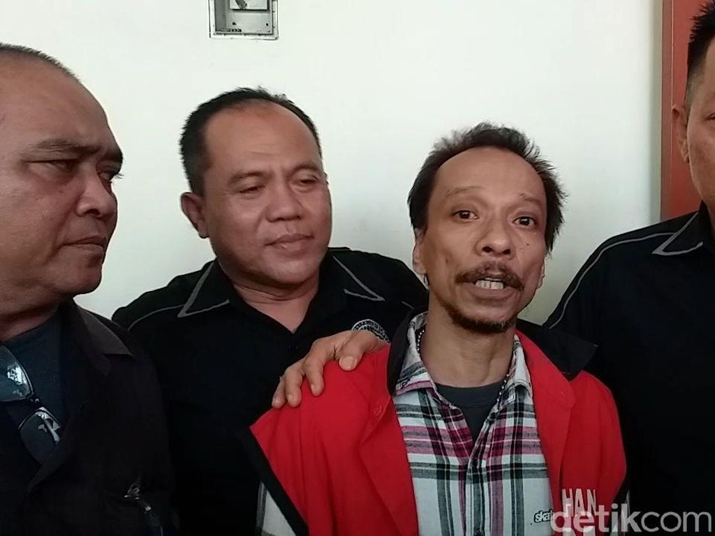Divonis 16 Bulan Penjara, Hubert Henry Terima Kasih ke Hakim Divonis 16 Bulan Penjara, Hubert Henry Terima Kasih ke Hakim