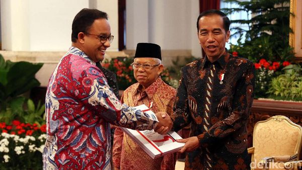 Jokowi Serahkan DIPA 2020 Kepada Menteri hingga Gubernur
