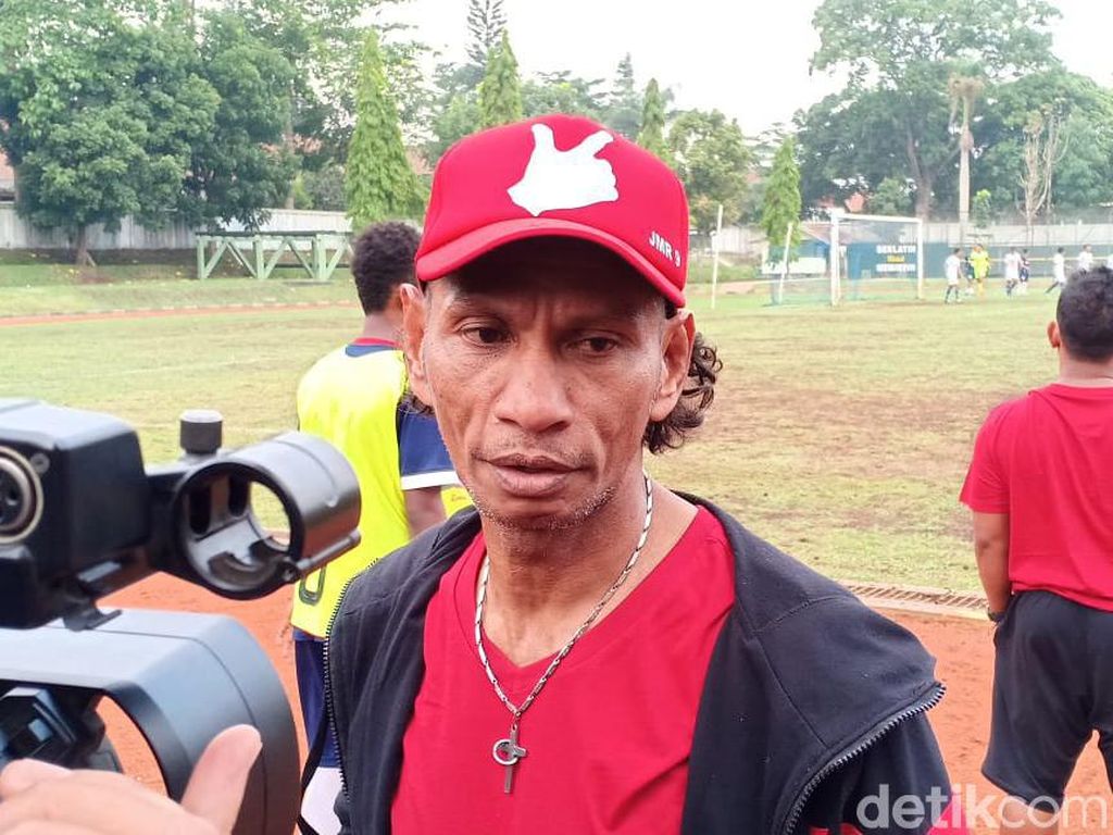 Bukan Kontrak Habis, Diduga Ada Alasan Lain Fakhri dan Timnas U-19 Pisah Jalan Bukan Kontrak Habis, Diduga Ada Alasan Lain Fakhri dan Timnas U-19 Pisah Jalan