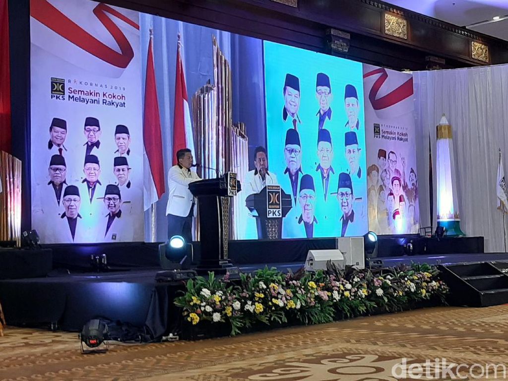 Bicara Rekonsiliasi Prabowo-Jokowi, Sohibul Singgung Koalisi Diam-diaman Bicara Rekonsiliasi Prabowo-Jokowi, Sohibul Singgung Koalisi Diam-diaman