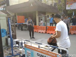 Pasca-Bom Bunuh Diri di Polrestabes Medan, Warga Ramai Urus SKCK