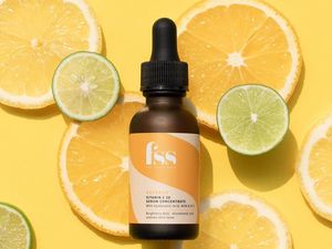 6 Rekomendasi Serum Vitamin C Lokal Terbaik 6 Rekomendasi Serum Vitamin C Lokal Terbaik