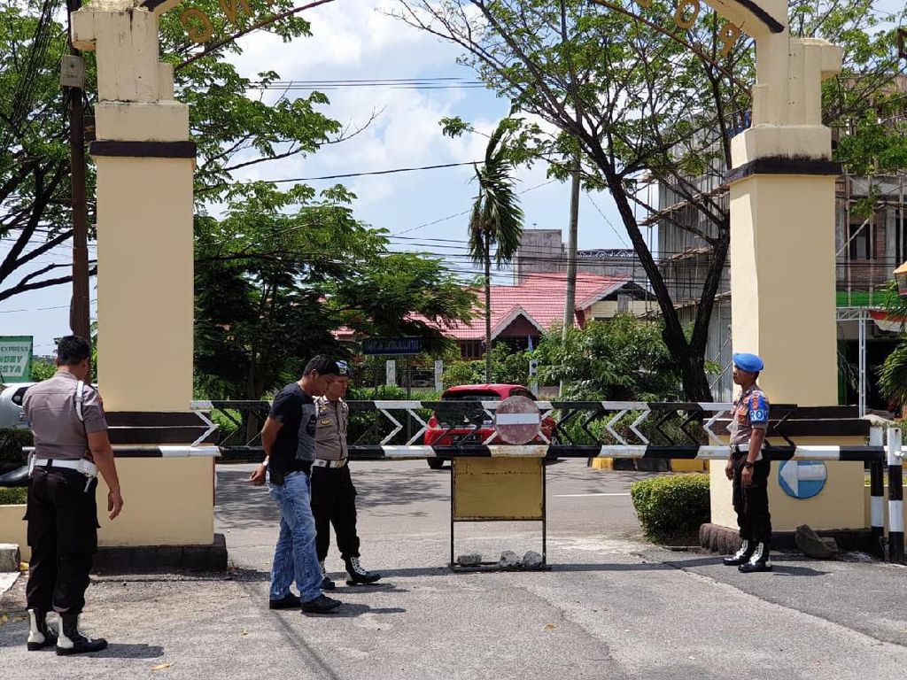 Pascabom Polrestabes Medan, Kantor Polisi di Sulsel Perketat Penjagaan Pascabom Polrestabes Medan, Kantor Polisi di Sulsel Perketat Penjagaan