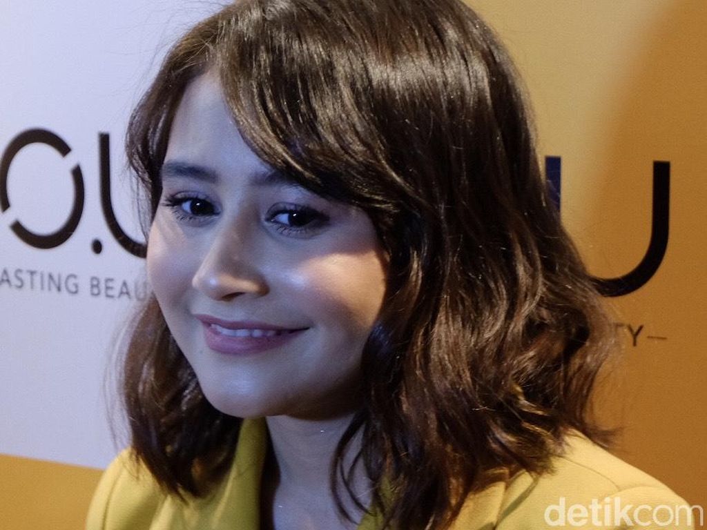 Cerita Prilly Latuconsina Disebut Gendut oleh Fans, Baper Sampai Nahan Lapar Cerita Prilly Latuconsina Disebut Gendut oleh Fans, Baper Sampai Nahan Lapar