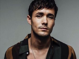 Ini Pangeran Eric di The Little Mermaid