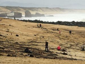 Ratusan Kilogram Narkoba Terdampar di Pantai Prancis