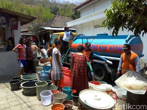 5 Desa di Lereng Gunung Wilis dan Kelud Masih Krisis Air Bersih 5 Desa di Lereng Gunung Wilis dan Kelud Masih Krisis Air Bersih